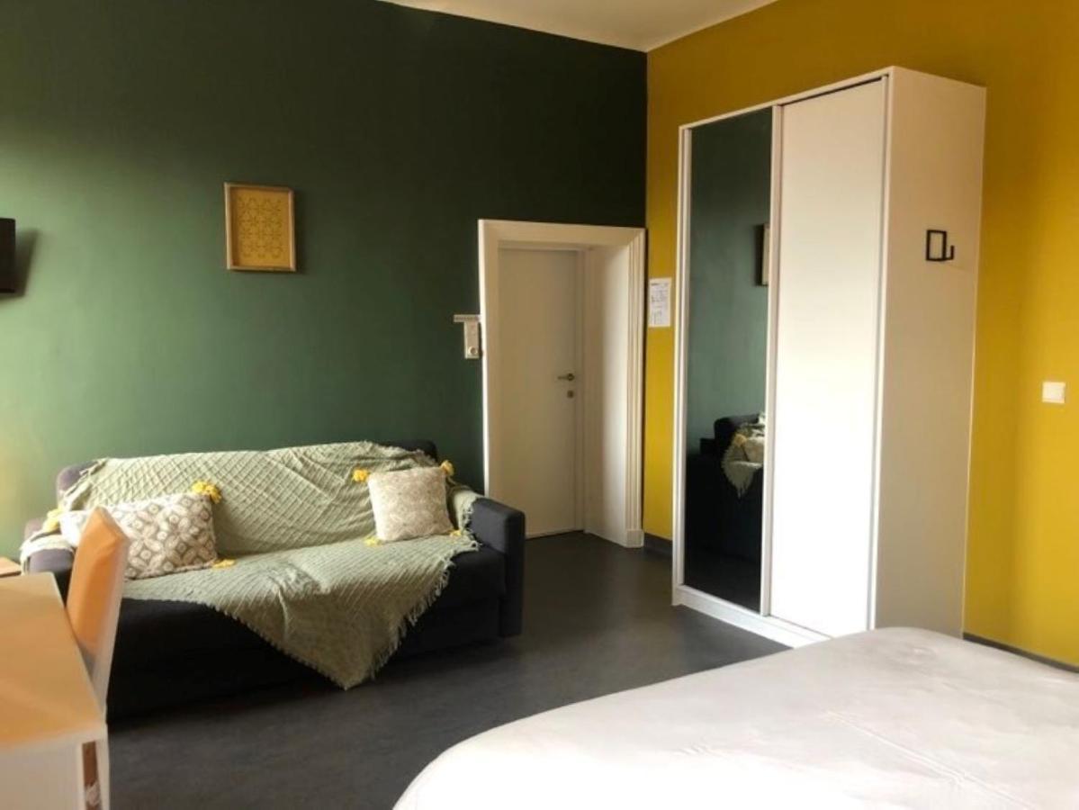 Hotel Le Limbourg Rochefort Exterior foto